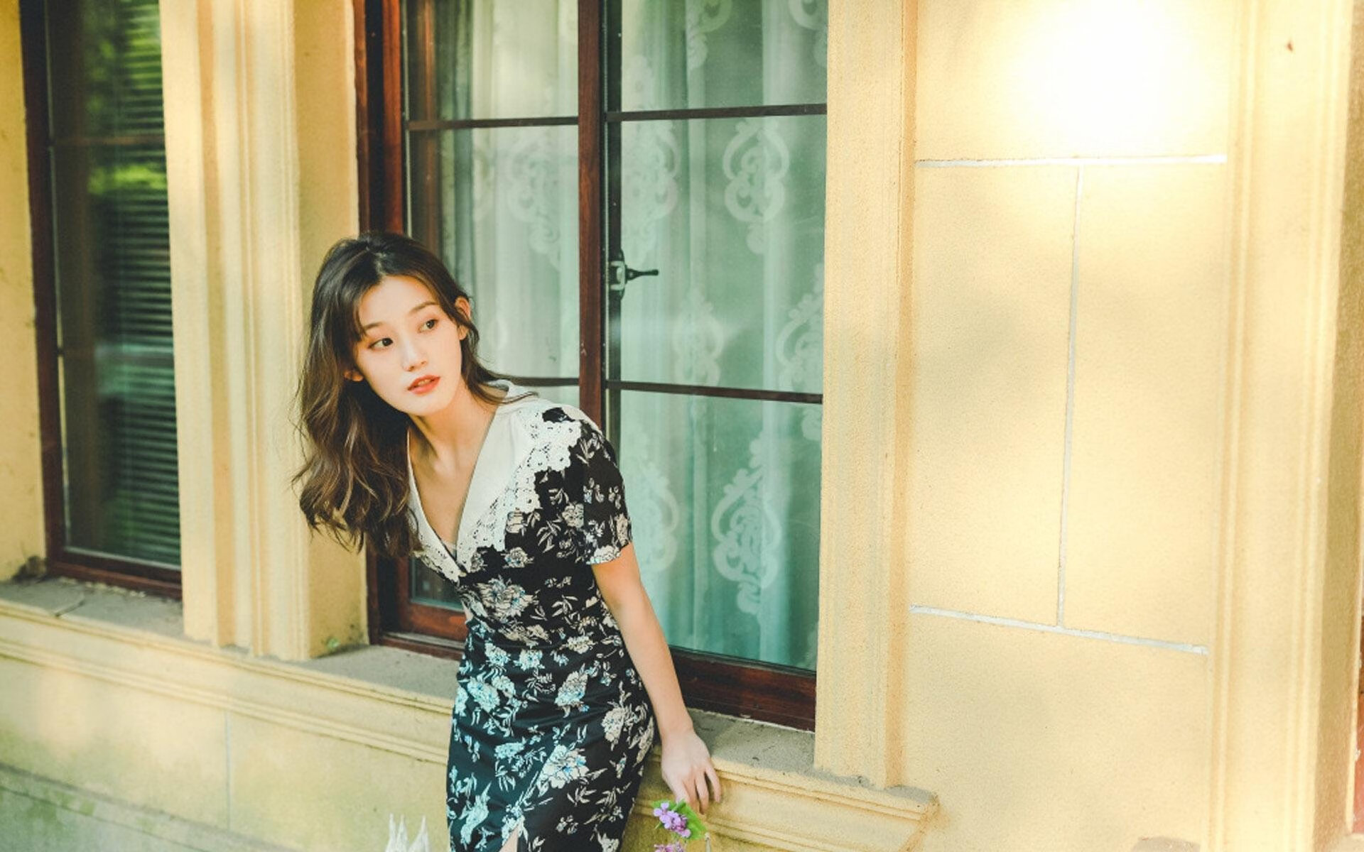 kaiyun.com-冬季滑冰灯光秀，冰上运动与艺术完美融合，冬季滑冰场广告词