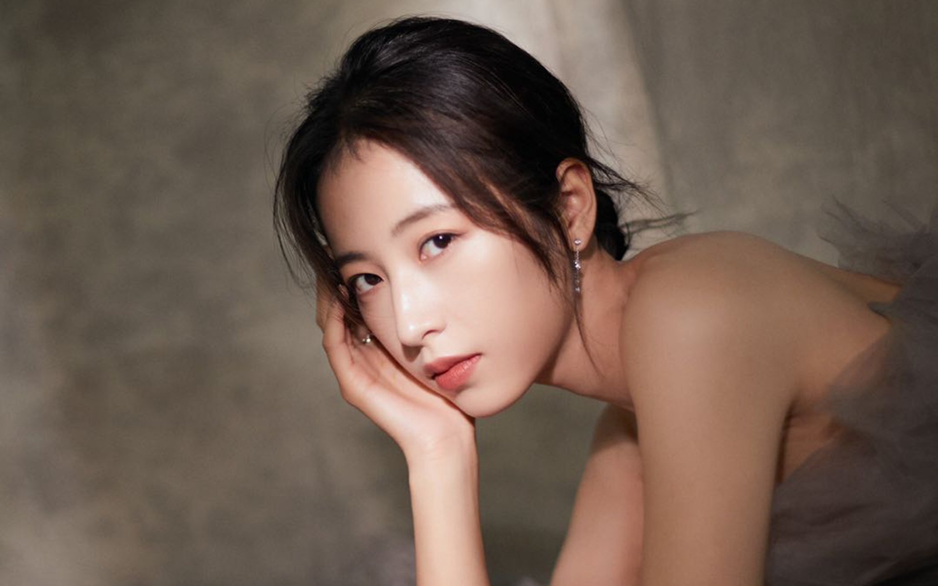 《掘金球迷期待球队在休赛期进行积极操作》,掘金队球员名单最新