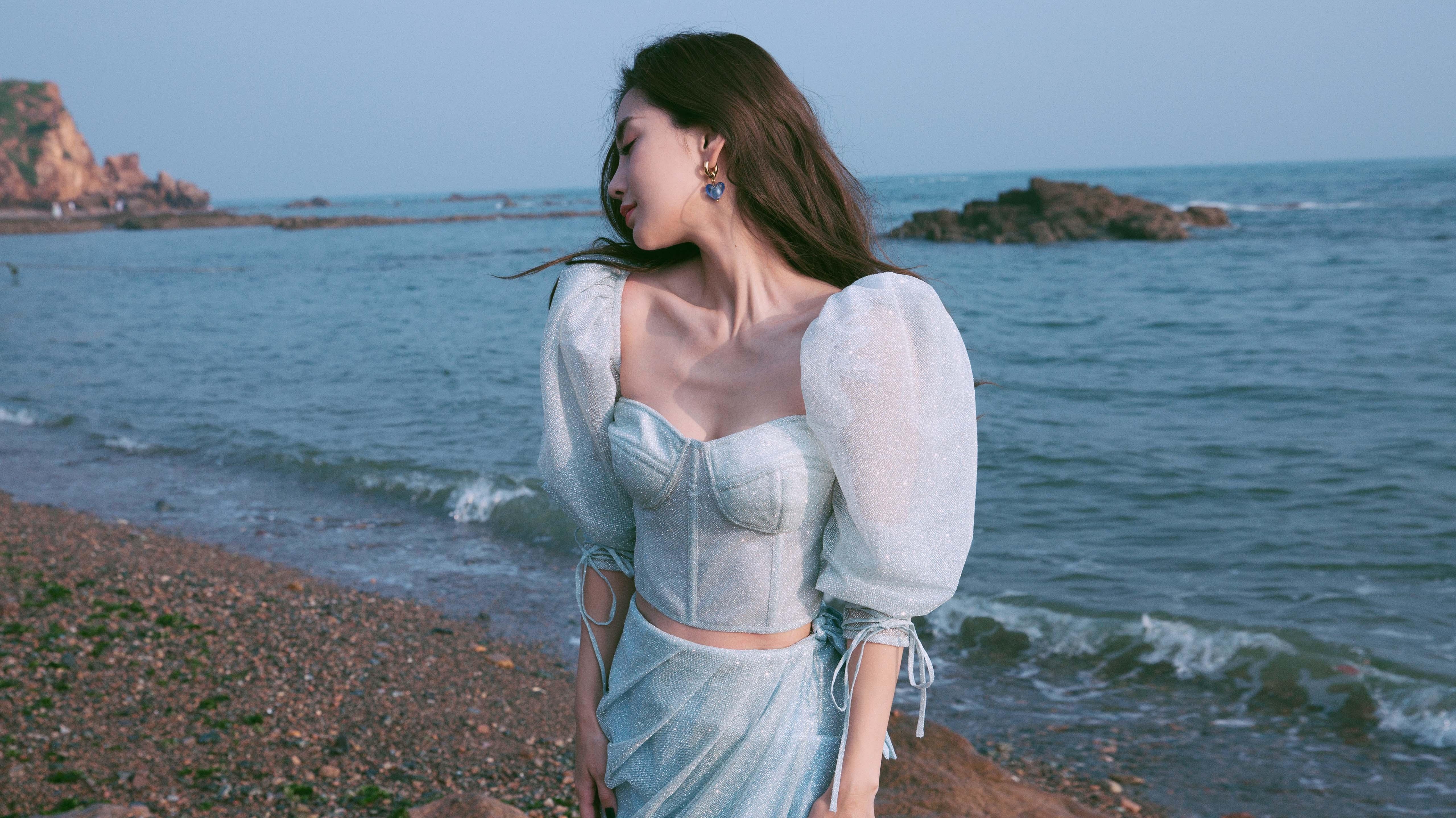 开云kaiyun-贝尔哈德·福特：凭借无畏的防守精神，增强了全黑队的硬实力，贝尔福特妻子纳丁